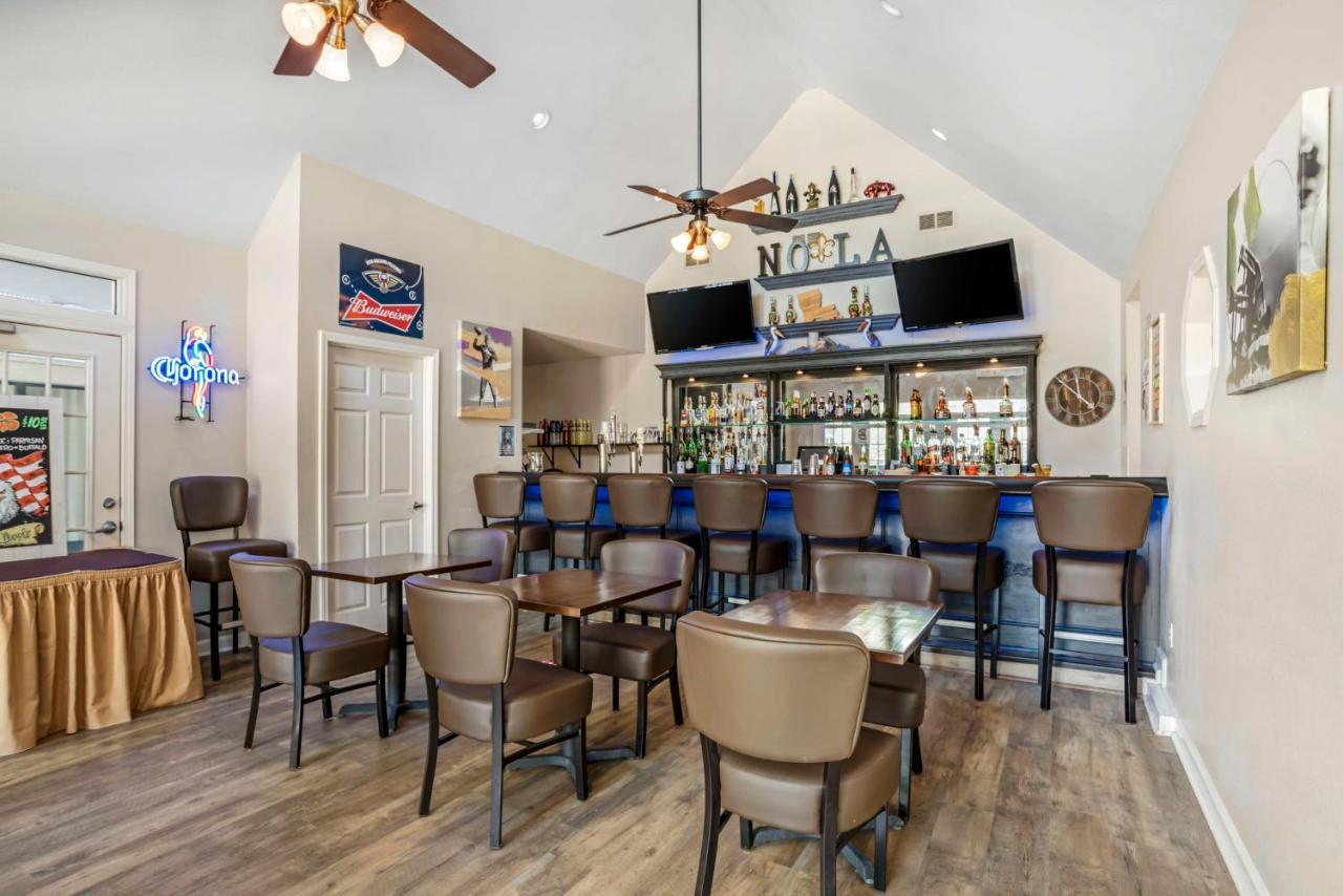 Best Western Plus Westbank Harvey Exterior photo