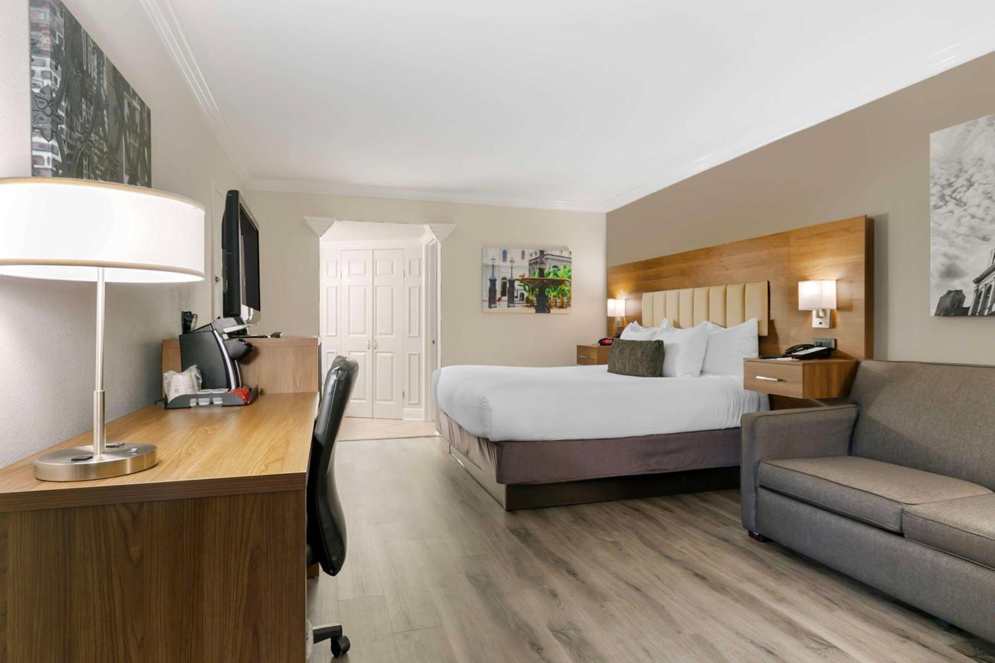 Best Western Plus Westbank Harvey Exterior photo